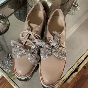 Patented Leather Oxfords w/ detachable beaded Bow